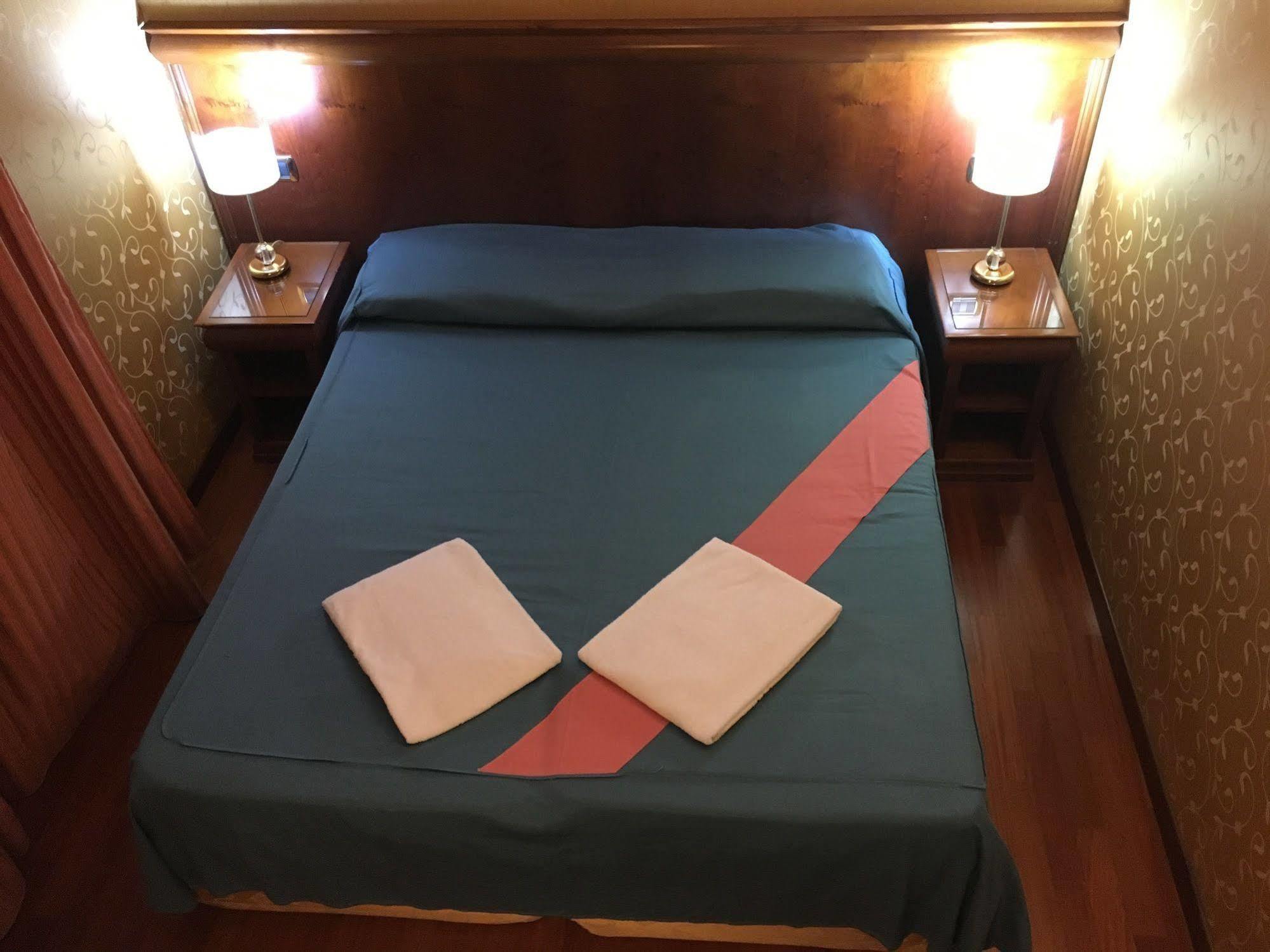 Hotel Divine Rom Eksteriør billede