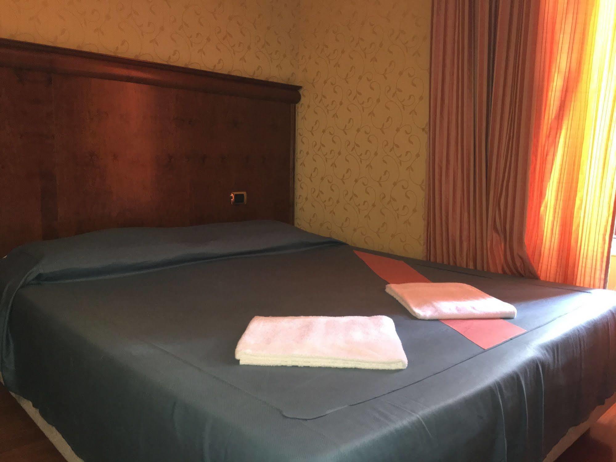 Hotel Divine Rom Eksteriør billede